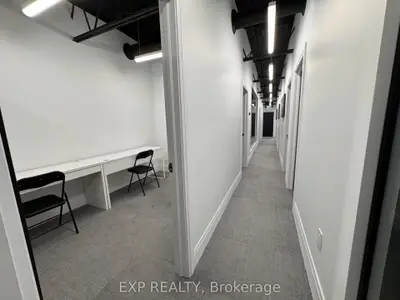 156 Parkdale Avenue N Office #1, Hamilton, On L8h 5x2