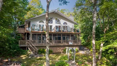 326 Blue Lake Road, Seguin, On P2a 0b2