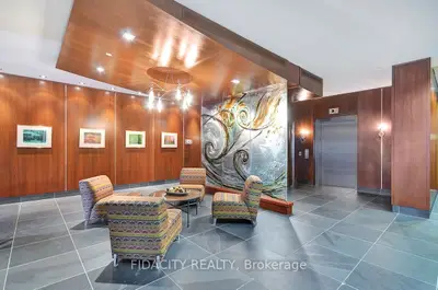 320 MCLEOD Street 302, Ottawa Centre, ON K2P 1A3