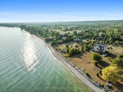 263 Lakeshore Road, Brighton, On K0k 1h0