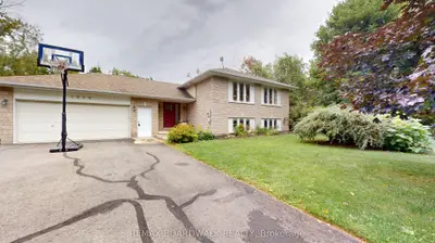 1276 LORI ELIZABETH Street, North Dundas, ON K0C 2K0
