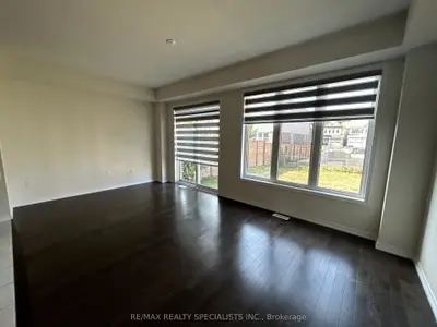 8749 Sourgum Avenue, Niagara Falls, On L2h 3s3