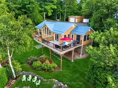 1214 Big Gull Lane W, Frontenac, On K0h 1b0