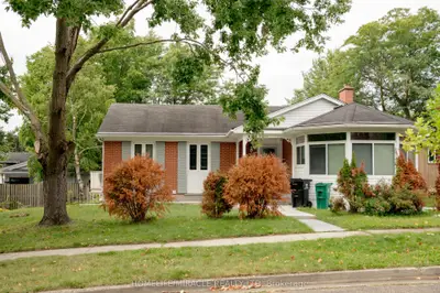 25 Thornridge Crescent, Kitchener, On N2m 4v9