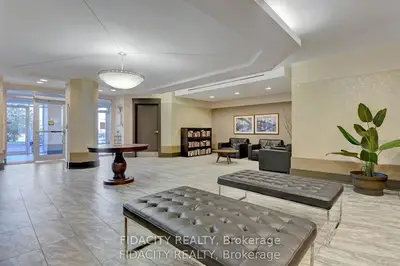 310 Central Park Drive 2a, Carlington - Central Park, On K2c 4g4