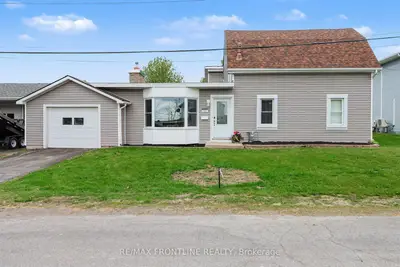 12 Fifth Street, Smiths Falls, On K7a 3k1