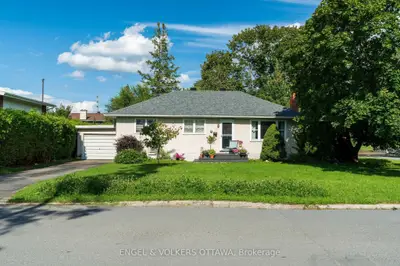 11 Hilliard Avenue, Cityview - Parkwoods Hills - Rideau Shore, On K2e 6b8
