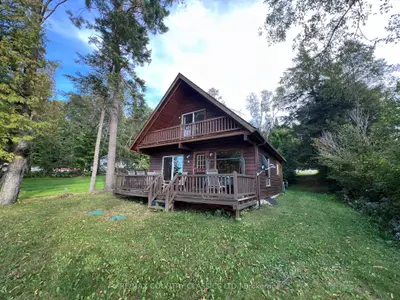 110 Village Street, Hastings Highlands, On K0l 1c0