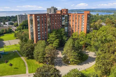 2871 RICHMOND Road 1002, Britannia Heights - Queensway Terrace N and Area, ON K2B 8M5
