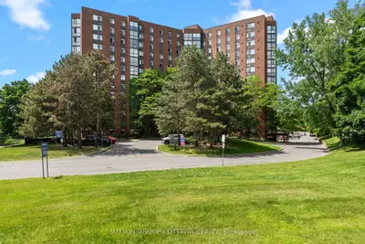 2871 RICHMOND Road 1002, Britannia Heights - Queensway Terrace N and Area, ON K2B 8M5