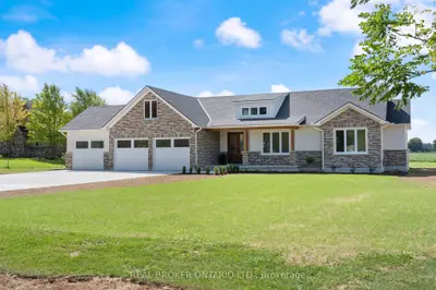 2427 East Quarter Line, Norfolk, On N4b 2w4