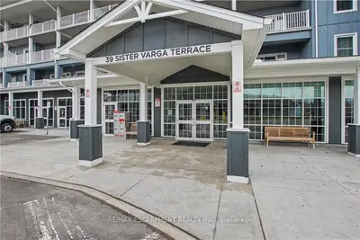 39 Sister Varga Terrace 306, Hamilton, On L9b 0j7