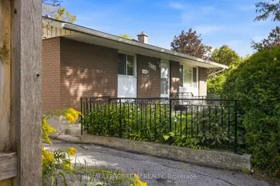 2587 Roman Avenue, Britannia Heights - Queensway Terrace N And Area, On K2b 7y1
