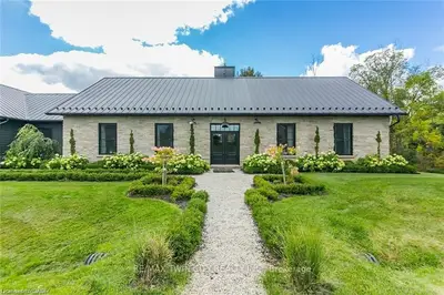 141 Ruth Anne Place, Mapleton, On N0g 2k0