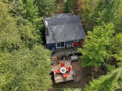 1247 English Circle, Highlands East, On K0m 1r0