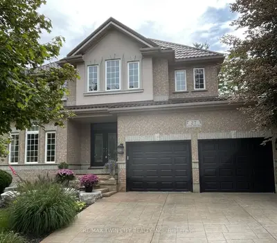 27 Autumn Ridge Trail, Kitchener, On N2p 2j6