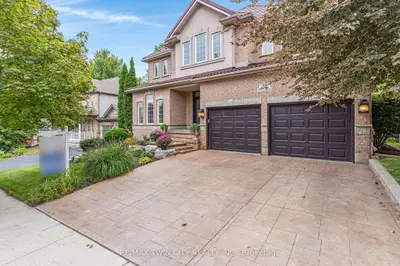 27 Autumn Ridge Trail, Kitchener, On N2p 2j6
