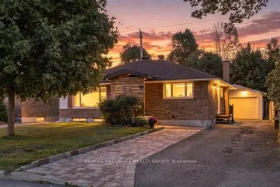 1321 Rideout Crescent, Parkway Park - Queensway Terrace S And Area, On K2c 2x9