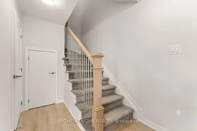 206 Parnian Private, Barrhaven, On K2j 6h3