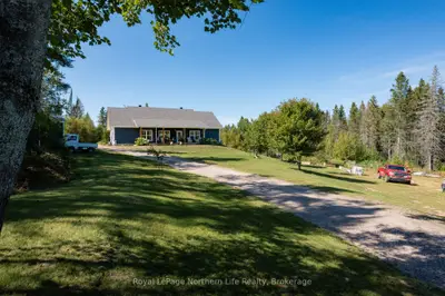 880 Memorial Park Drive E, Powassan, On P0h 1z0