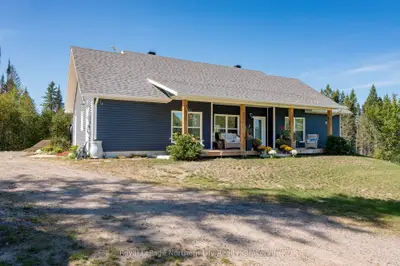 880 Memorial Park Drive E, Powassan, On P0h 1z0