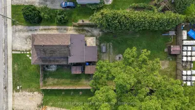8 Clarke Street S, Minto, On N0g 1m0