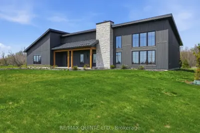 225 Mitchells Crossroad, Prince Edward County, On K0k 2t0