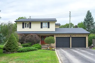 384 EASTCASTLE Place, London North, ON N6G 3W5