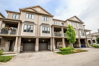 377 Glancaster Road 38, Hamilton, On L9g 0g4