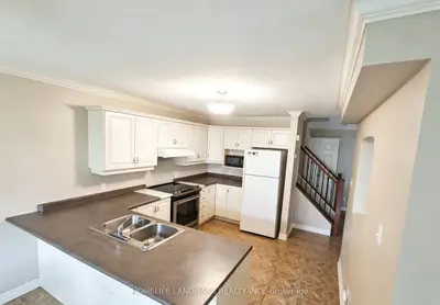 898 Blythwood Road, London North, On N6h 5v2