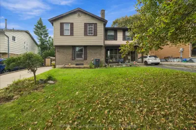 22 Frobisher Court, Cambridge, On N1r 6z5