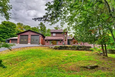 1020 East Walker Lake Drive, Lake Of Bays, On P1h 2j6