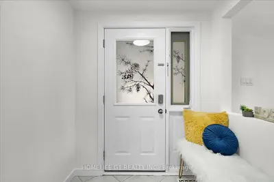 19 Milton Avenue W, Cambridge, On N3c 2y3