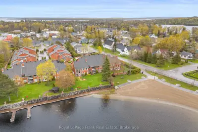 1 Sherwood Street 403, Kawartha Lakes, On K0m 1a0