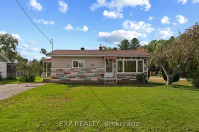 17 Casey Street, Madawaska Valley, On K0j 1b0