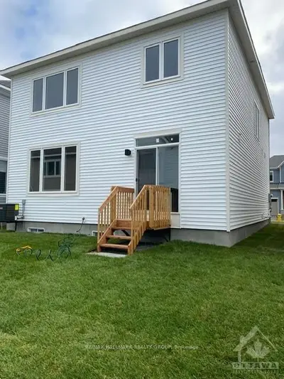 3061 TRAVERTINE Way, Barrhaven, ON K2J 6W6