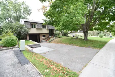 2651 Marsdale Drive, Peterborough, On K9l 1r5