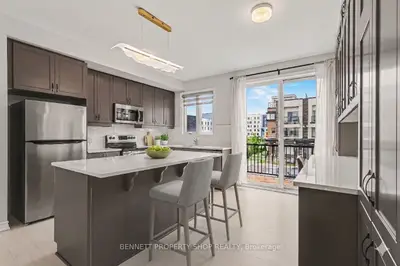 919 Moses Tennisco Street, Manor Park - Cardinal Glen And Area, On K1k 5a8