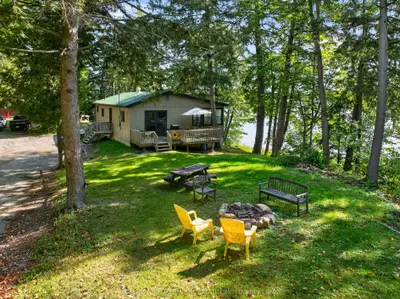 2 Ub6a Road, Rideau Lakes, On K0e 0b3