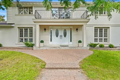 11 Lennon Drive, Blossom Park - Airport And Area, On K1v 1g9