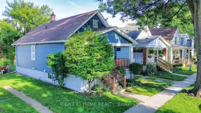 114 N College Avenue, Sarnia, On N7t 6a9