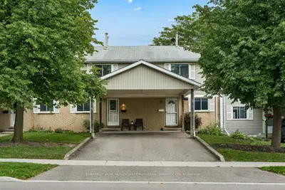 255 Northlake Drive 4, Waterloo, On N2v 1z2