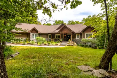 145 Deerfoot Trail, Huntsville, On P1h 0a8