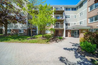 250 Brittany Drive 318, Manor Park - Cardinal Glen And Area, On K1k 4m1