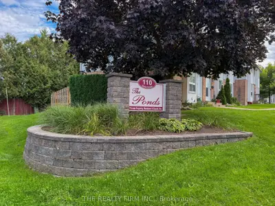 110 DEVERON Crescent 32, London South, ON N5Z 4W7