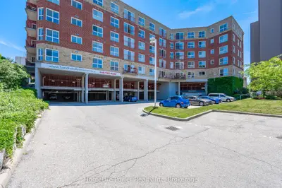 20 St George Street 107, Kitchener, On N2g 2s7