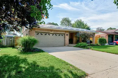 159 Lightbourne Avenue, Stratford, On N4z 1c8