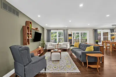 15 Goodwin Drive, Huntsville, On P1h 2r3