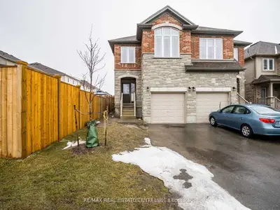 270 Ambrous Crescent Upper, Guelph, On N1g 0g2