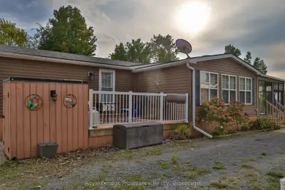486 Cty Rd 18- 50 Cherry Beach Lane, Prince Edward County, On K0k 2t0